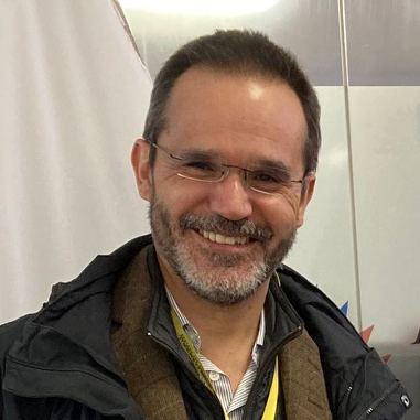 Salvador_Aguilera